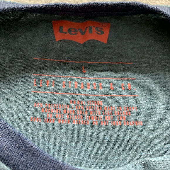 Men’s size Large Levi’s long sleeve shirt - Picture 3 of 4